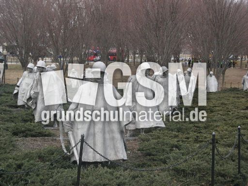 055 Vietnam Veterans Memorial.JPG